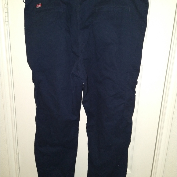 Wrangler Workwear Blue Cargo Pants Men's sz 42x30. - Picture 2 of 8